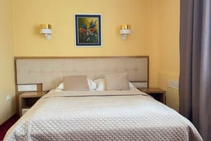 Отель Тернополь. Семейный двухместный  10