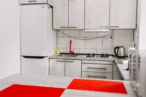 по ул. Шашкевича 1 1